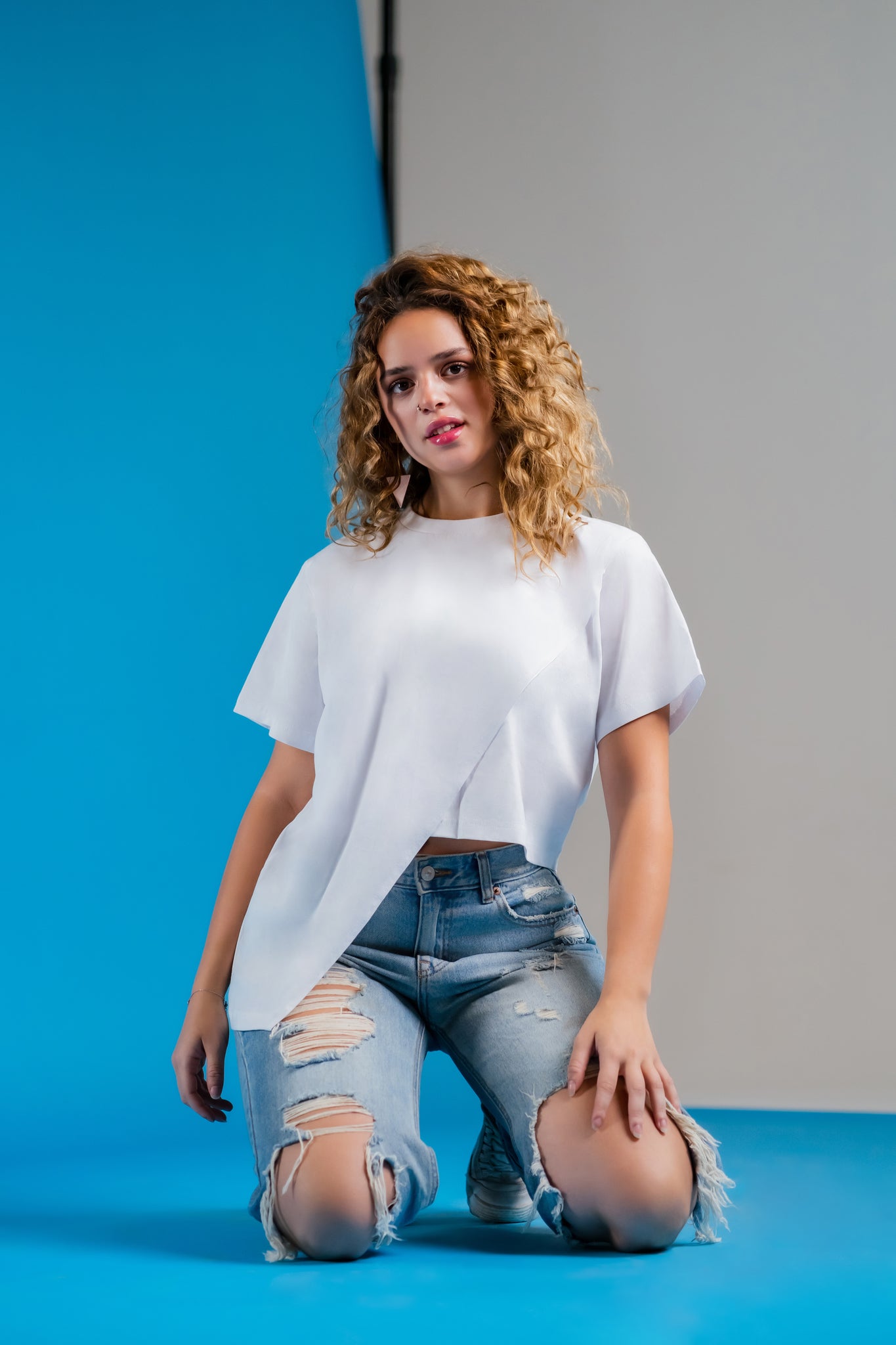White Asymmetric Top